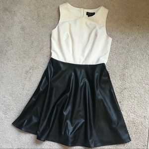 Sleeveless skater dress w/ faux leather Sz small